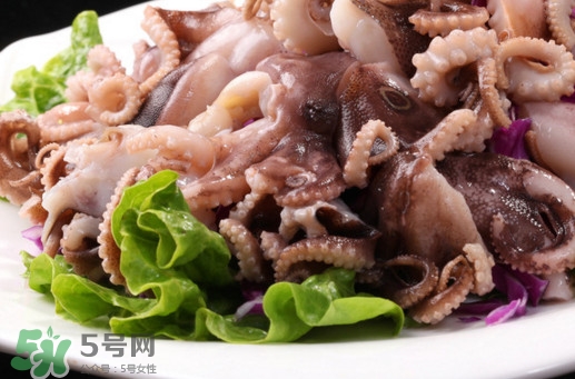 八爪魚頭里面的能吃嗎？八爪魚的墨汁可以吃嗎