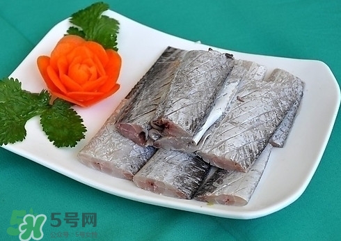 帶魚是深海魚嗎？帶魚是海鮮嗎