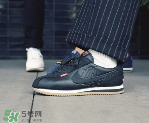 mister cartoon與nike cortez45周年聯(lián)名鞋子多少錢？