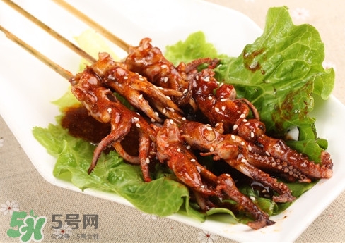 鐵板魷魚一串成本多少？魷魚怎么做好吃