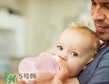 戒夜奶的最佳時間 幾個月戒夜奶最好？