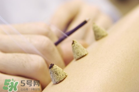 三伏貼和三伏灸哪個(gè)效果好？三伏貼和三伏灸對(duì)比