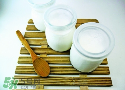酸奶發(fā)酵菌哪種好？酸奶制作注意事項(xiàng)