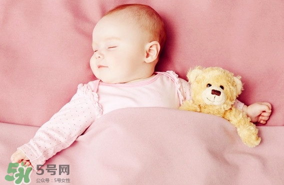 三伏灸小孩可以灸嗎？寶寶多大可以灸三伏灸？