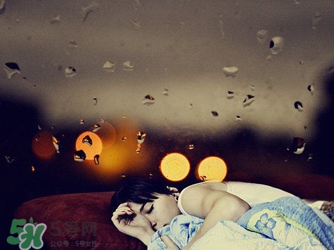 艾灸貼可以去濕氣嗎？貼艾灸貼能去濕氣嗎？