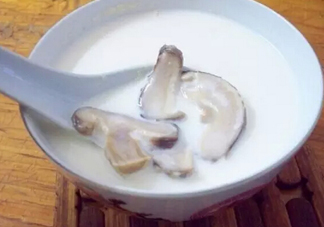牛奶燉香菇可以治鼻炎嗎？牛奶燉香菇吃了有什么作用？