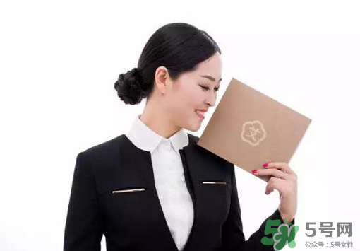 艾艾貼可以貼肚臍眼嗎？艾艾貼貼肚臍有什么作用？