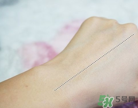 hanskin韓斯清素顏霜多少錢？hanskin韓斯清素顏霜怎么用