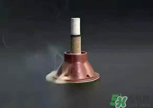 艾艾貼貼后出現(xiàn)水泡怎么回事？艾艾貼后有水泡怎么辦？