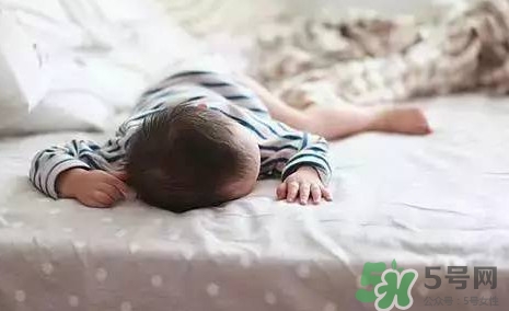 午睡多長(zhǎng)時(shí)間比較好？午睡的好處和壞處