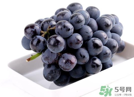 夏黑葡萄為什么掉色？夏黑葡萄怎么會(huì)染色？