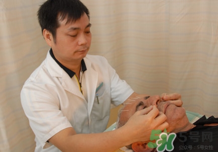 針灸可以治療失眠嗎？失眠時(shí)針灸哪些穴位有效