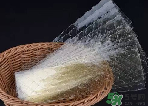 吉利丁片用冷水泡多久？吉利丁片做果凍的比例