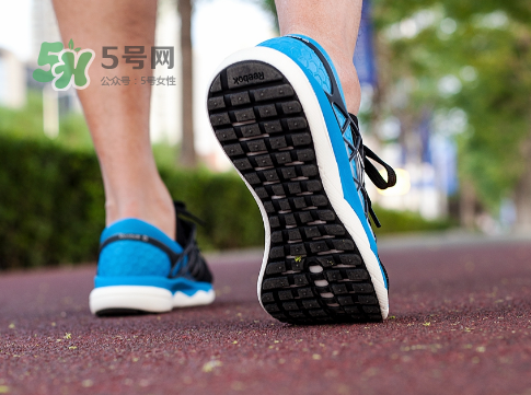 reebok floatride run腳感怎么樣？銳步floatride跑鞋測(cè)評(píng)