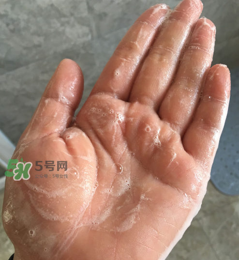 貝蜜清凈痘控油潔面啫喱怎么樣？貝蜜清祛痘控油潔面啫喱好用嗎？