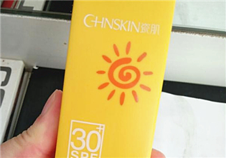 瓷肌美白隔離防曬霜怎么樣？瓷肌美白防曬霜好用嗎？