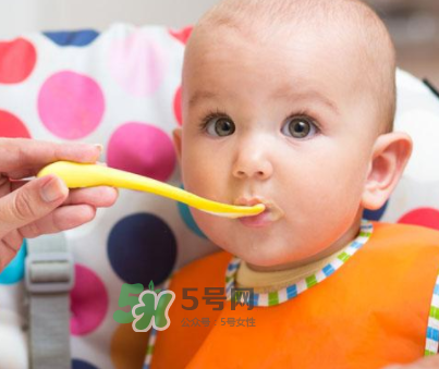 寶寶沒長(zhǎng)牙能吃面條嗎？寶寶沒長(zhǎng)牙能不能喂面條？