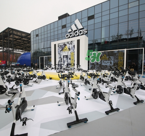 adidas阿迪達(dá)斯運(yùn)動(dòng)體驗(yàn)迷你品牌中心是干什么的？
