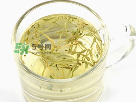 金銀花茶要怎樣泡才好喝？金銀花茶最佳泡茶水溫是多少
