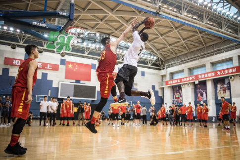 歐文同款黑白鴛鴦夜光kyrie 3怎么定制_在哪里買(mǎi)？