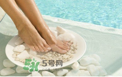 醋泡腳可以天天泡嗎？醋泡腳可以反復(fù)用嗎