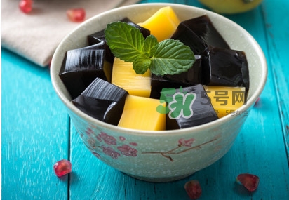 龜苓膏里有龜嗎？龜苓膏什么時(shí)候吃最好