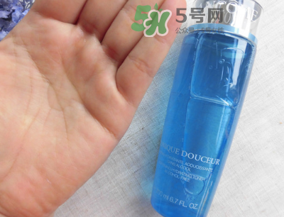 蘭蔻清瀅嫩膚水怎么樣？蘭蔻清瀅嫩膚水好用嗎？