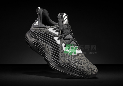 adidas alphabounce reflective阿爾法小椰子跑鞋夜光版多少錢？