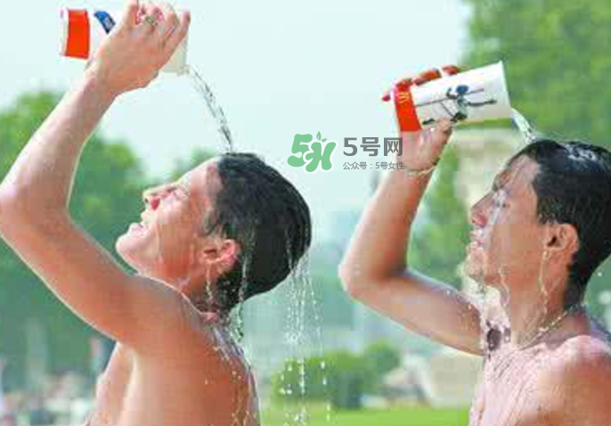 夏天防止中暑吃什么？夏天防中暑喝什么？