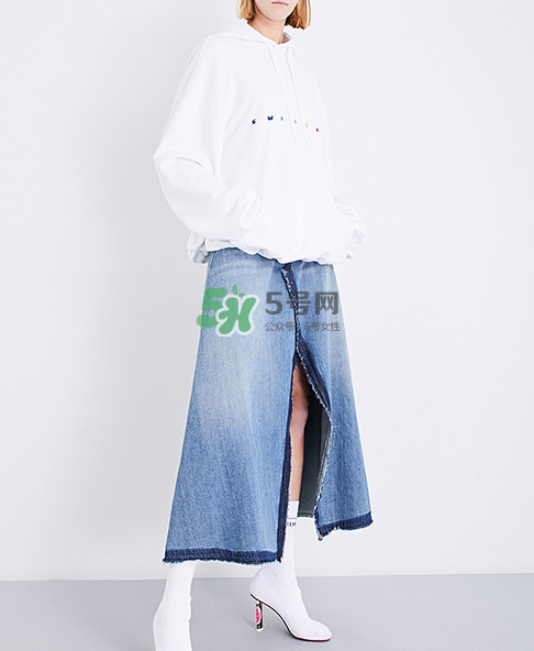 vetements sweater衛(wèi)衣多少錢(qián)_在哪買(mǎi)？