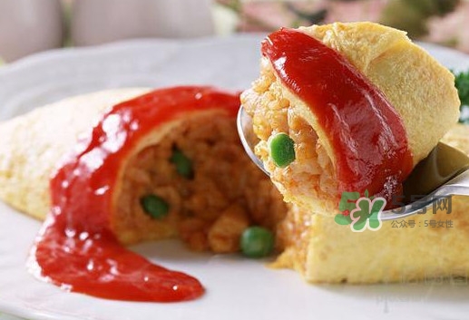 蛋包飯蛋皮需要加入什么？蛋包飯有什么營養(yǎng)