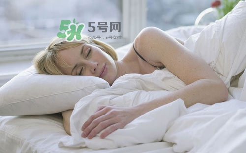 三伏天能曬被子嗎？三伏天曬被子好嗎？