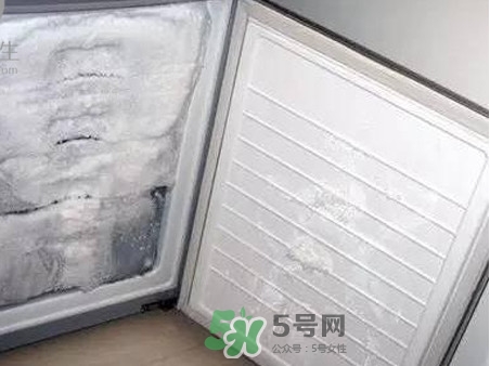冰箱夏天溫度應(yīng)該調(diào)到幾檔？冰箱里面冰太多怎么辦
