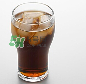 碳酸飲料放冰箱冷凍爆炸 碳酸飲料能放冷凍層嗎？