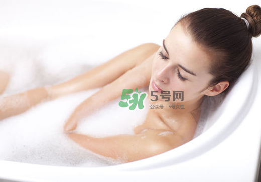 三伏天可以天天泡腳嗎？三伏天可以天天泡澡嗎？