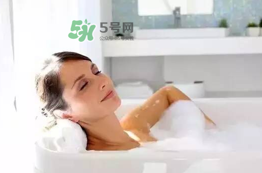 三伏天艾灸后能洗澡嗎？三伏天艾灸后注意事項