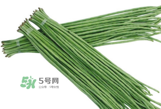 豇豆是什么樣的？豇豆是長豆角嗎？