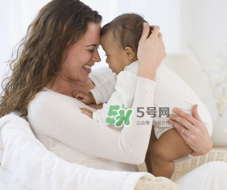 哺乳期上火對寶寶有什么影響？哺乳期上火會(huì)影響寶寶上火嗎？