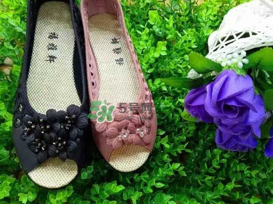 閏月鞋什么時候買2017？閏月鞋應(yīng)該買什么顏色？