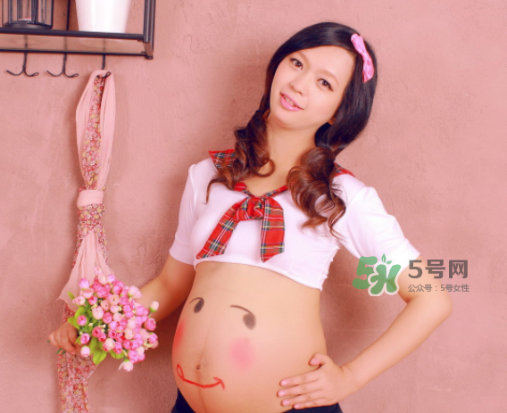 媽媽近視眼可以順產嗎？近視眼能不能順產？