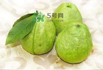 芭樂要削皮嗎？吃芭樂有什么好處？