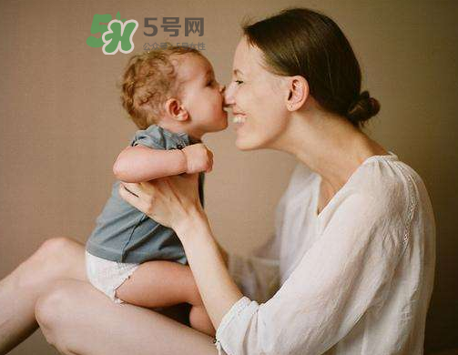 八月份坐月子可以開空調(diào)嗎？8月份坐月子可以開空調(diào)嗎？