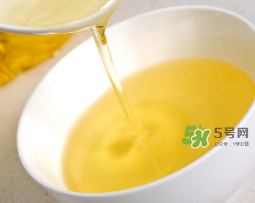 轉(zhuǎn)基因大豆油能吃嗎？轉(zhuǎn)基因大豆油有什么危害？