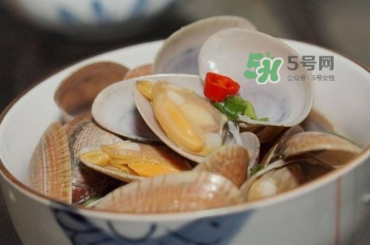 煮花蛤是開水還是冷水？花蛤用冷水還是熱水？