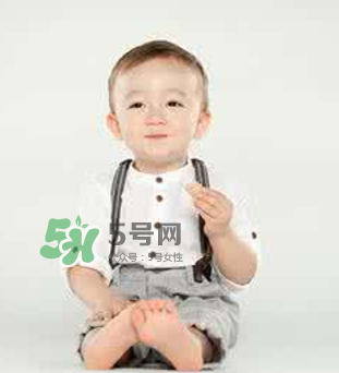 怎么判斷肚子里面有沒(méi)有蟲？孩子肚子里面有蟲子什么癥狀？