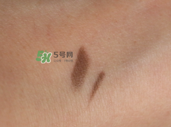 mac眉筆怎么轉(zhuǎn)？mac眉筆轉(zhuǎn)不出來?