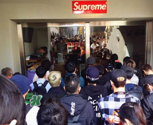 supreme噴錢槍多少錢？supreme鈔票槍價格