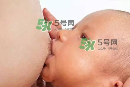 坐月子要穿內(nèi)衣嗎？坐月子不穿內(nèi)衣胸會下垂嗎？