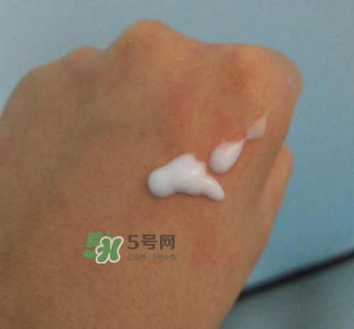 溫碧泉明星復(fù)合水精華怎么用？溫碧泉明星復(fù)合水精華用法