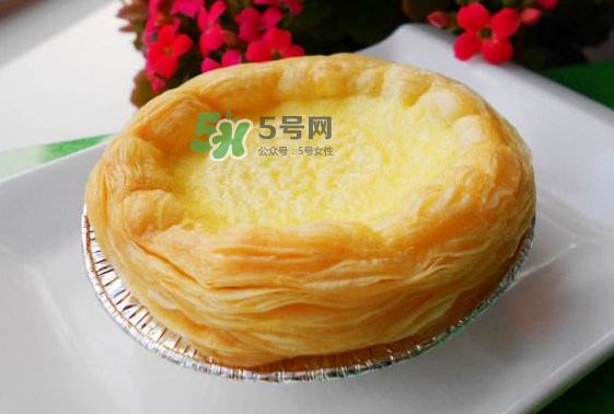 烤蛋撻烤箱預(yù)熱要多久？烤蛋撻用上火還是下火？